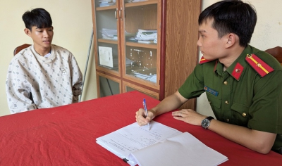 Cách thức nam thanh niên cướp giật tại tiệm vàng ở An Giang