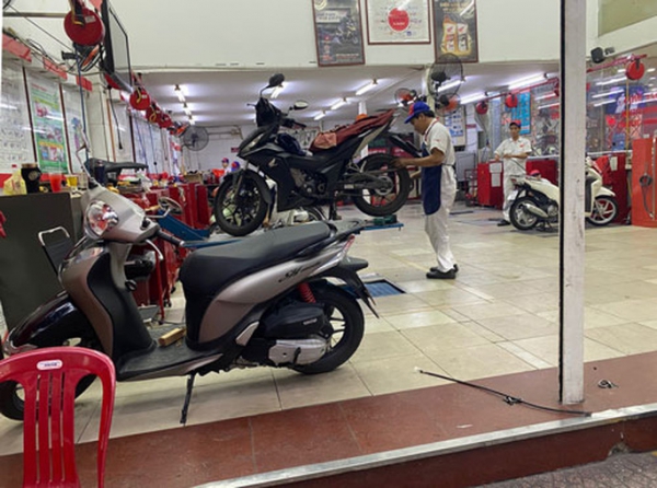 Vài lưu ý khi sử dụng xe máy trong mùa mưa