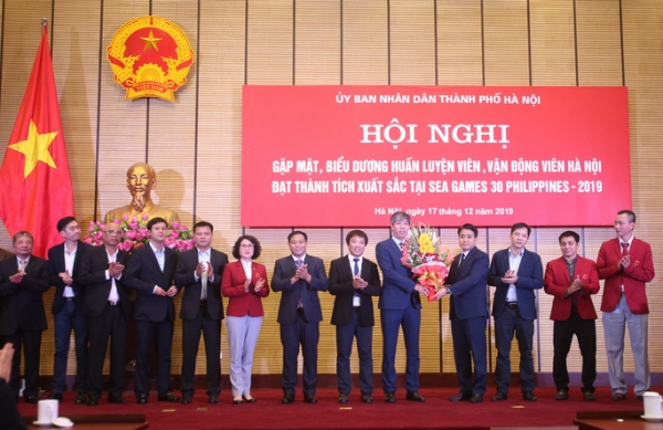 H&agrave; Nội thưởng hơn 6,2 tỉ đồng cho HLV, VĐV SEA Games