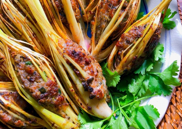 Ốc bươu nhồi sả