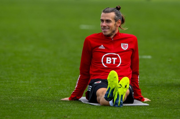 Real chào bán Gareth Bale cho Man Utd