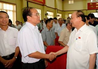 Thủ tướng tiếp x&uacute;c cử tri: Đề nghị xử l&yacute; nghi&ecirc;m c&aacute;c đối tượng k&iacute;ch động, g&acirc;y rối
