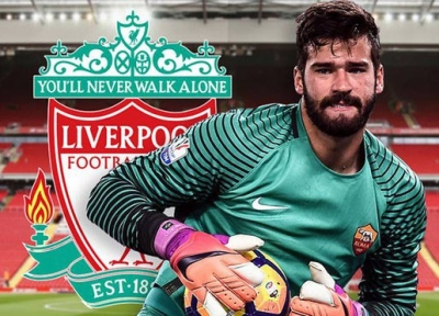 Alisson Becker: Tr&ecirc;n h&agrave;nh tr&igrave;nh trở th&agrave;nh huyền thoại