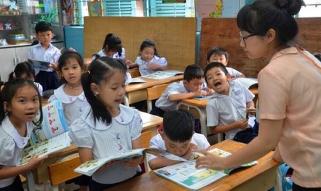 Đ&agrave;o tạo thừa, tuyển dụng thiếu