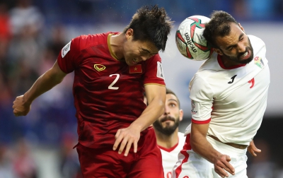 HLV Miura: 'Duy Mạnh l&agrave; cầu thủ xuất ch&uacute;ng nhất t&ocirc;i từng dẫn dắt ở VN'