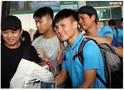 V&igrave; sao HLV Park Hang-seo vắng mặt trong ng&agrave;y U23 Việt Nam trở về TP HCM?