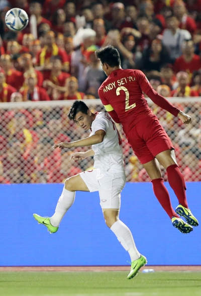 Quả b&oacute;ng v&agrave;ng bỏ qu&ecirc;n Tiến Linh?