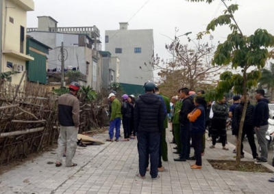 Người đ&agrave;n &ocirc;ng nằm gục chết bất thường tr&ecirc;n vỉa h&egrave;