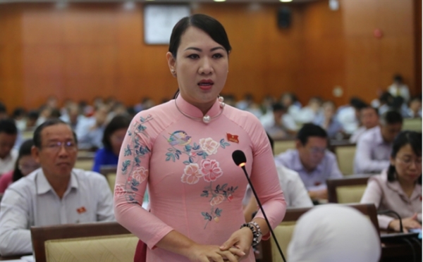 ĐB Hồng Xuân: &quot;Nhiều người chưa hiểu hết ý tôi trong chuyện cái lu&quot;