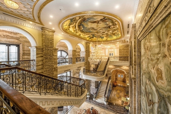 D&#039;. Palais Louis đã mê hoặc khách hàng như thế nào?
