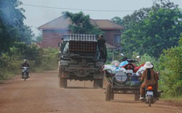 Campuchia phủ nhận d&ugrave;ng t&ecirc;n lửa tập k&iacute;ch Th&aacute;i Lan