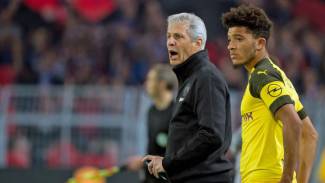 HLV Dortmund l&ecirc;n tiếng ấn định tương lai Sancho