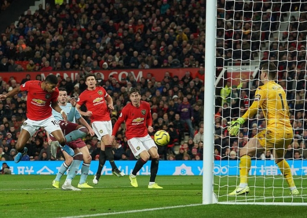Mất điểm ngỡ ng&agrave;ng s&acirc;n nh&agrave;, Man United ng&agrave;y c&agrave;ng xa Top 4