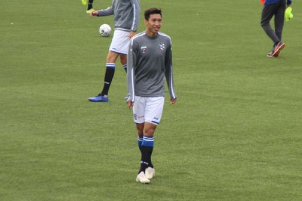 HLV muốn điều bất ngờ, Văn Hậu c&oacute; cơ hội ra mắt đội một Heerenveen?