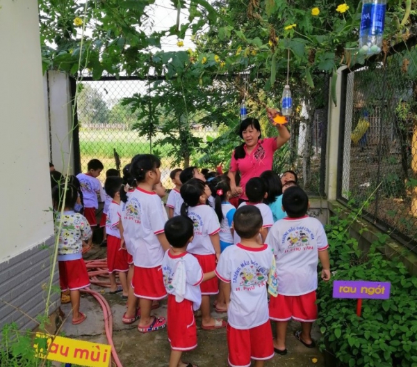 Lập vườn rau làm &#039;&#039;giáo cụ&#039;&#039; đặc biệt cho trẻ mẫu giáo