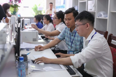 Kiểm soát viên chức khi góp vốn, điều hành doanh nghiệp