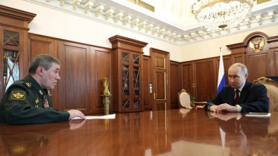 Tổng thống Putin tuyên bố tạm ngừng bắn với Ukraine