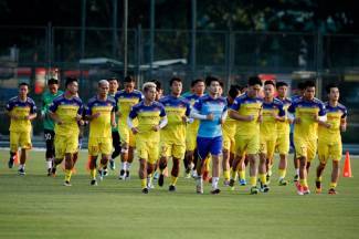 T&acirc;n binh nhọc nhằn t&igrave;m chỗ đứng