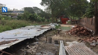 Vụ huỷ hoại t&agrave;i sản ở T&acirc;y Hồ: Th&aacute;ch thức c&ocirc;ng an, đe doạ PCT phường