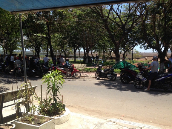 Giang hồ nổ s&uacute;ng, ch&eacute;m nhau khiến một người chết, nhiều người bị thương