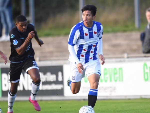 CLB Heerenveen: Đo&agrave;n Văn Hậu kh&ocirc;ng được sử dụng trong năm 2019