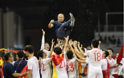 Cập nhật tiền thưởng của U22 Việt Nam: Đến s&aacute;ng 12-12 nhận được 1,6 tỉ đồng tiền mặt