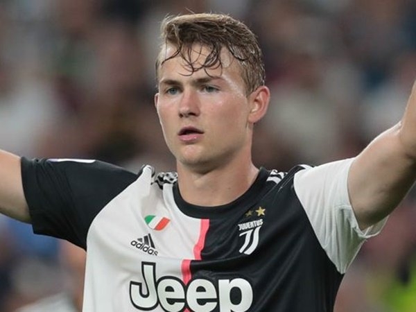 Lecce 1-1 Juventus: De Ligt lại mắc sai lầm, L&atilde;o b&agrave; nguy cơ mất ng&ocirc;i đầu