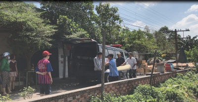 Gia đ&igrave;nh t&aacute; hoả t&igrave;m thấy con g&aacute;i đ&atilde; chết tr&ecirc;n đường t&agrave;u