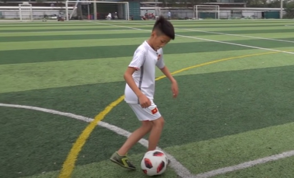 'Neymar H&agrave; Nội' g&acirc;y kinh ngạc với kỹ thuật c&aacute; nh&acirc;n qu&aacute; đẳng cấp