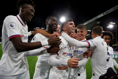 Sao 60 triệu bảng lập hat-trick, Chelsea mơ tranh ng&ocirc;i v&ocirc; địch