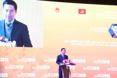 "C&aacute;ch mạng 4.0 kh&ocirc;ng diễn ra tuần tự, đ&ograve;i hỏi tư duy đột ph&aacute; v&agrave; h&agrave;nh động"