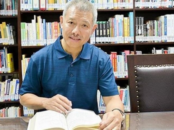 “Giáo sư quần đùi” Trương Nguyện Thành làm Hiệu phó Đại học Văn Lang