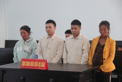 Hai anh em ra tay giết người, 2 người vợ giúp khiêng xác phi tang