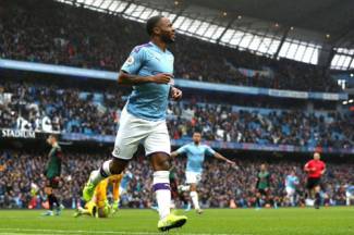 Sterling san bằng th&agrave;nh t&iacute;ch ghi b&agrave;n của Messi