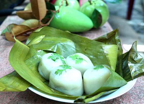 Món ngon Phong Điền   Bánh ít trần nhân vịt xiêm
