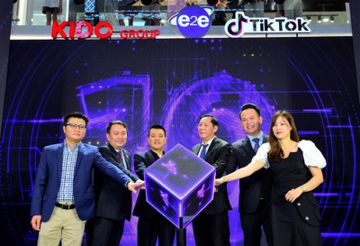 Trung tâm thương mại đầu tiên ở Việt Nam bán hàng trên mạng xã hội