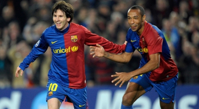 Messi ngưỡng mộ một đồng đội đến nỗi kh&ocirc;ng d&aacute;m nh&igrave;n mặt