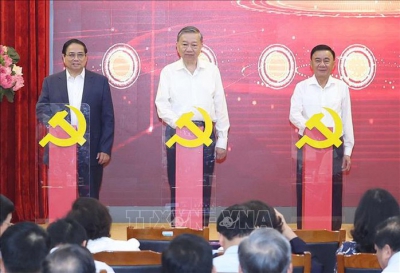 Tổng Bí thư Tô Lâm nhấn nút khai trương 3 nền tảng số