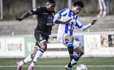 Văn Hậu v&agrave; c&aacute;c cầu thủ tại H&agrave; Lan l&agrave;m điều chưa từng c&oacute; trong lịch sử