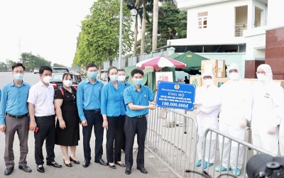 Chủ động, quyết liệt ngăn dịch Covid-19 xâm nhập các khu chế xuất, khu công nghiệp