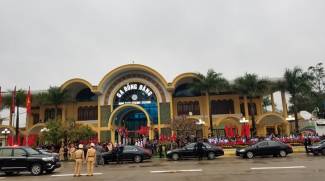 TRỰC TIẾP: Ga Đồng Đăng chờ đ&oacute;n đo&agrave;n t&agrave;u của Chủ tịch Kim Jong-un