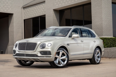 Bentley Bentayga ra mắt phi&ecirc;n bản d&agrave;nh cho cao bồi miền T&acirc;y, nội thất đặc biệt bọc da "lạ"