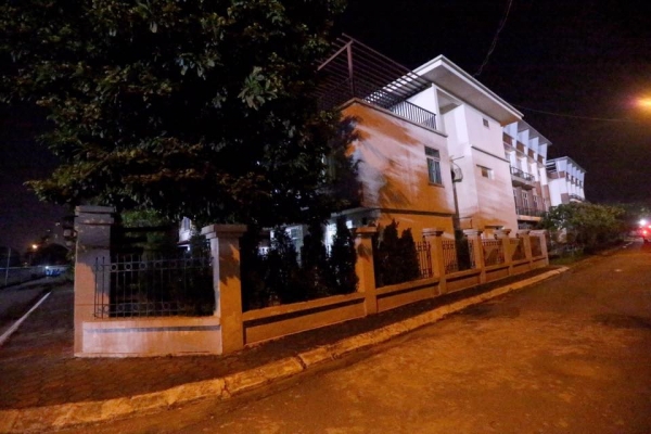 B&aacute;o Th&aacute;i Lan cử người thị s&aacute;t nh&agrave; của HLV Park Hang Seo