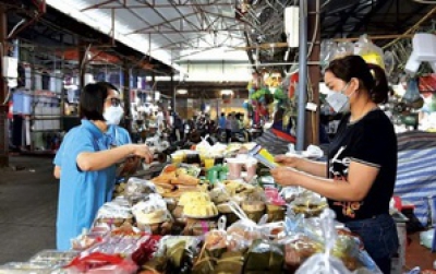 Doanh thu tr&ecirc;n 500 triệu đồng đến 3 tỉ đồng/năm, hộ kinh doanh nộp thuế ra sao?