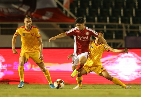 &Acirc;n t&igrave;nh b&oacute;ng đ&aacute; Việt Nam