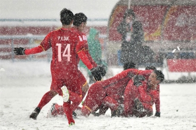 Tầm v&oacute;c b&oacute;ng đ&aacute; Việt Nam nay kh&aacute;c rồi!