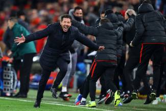 Atletico được đặt c&aacute;ch tham dự Champions League m&ugrave;a tới?