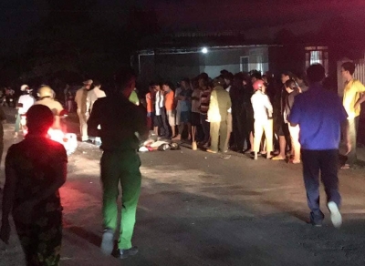 T&ocirc;ng v&agrave;o xe k&eacute;o nhỏ, hai thanh ni&ecirc;n tử vong