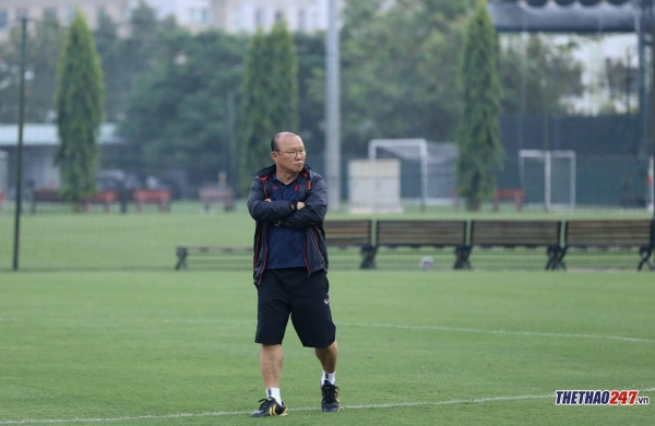 VFF l&ecirc;n tiếng về th&ocirc;ng tin HLV Park Hang Seo bị cắt giảm lương