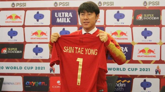 HLV Indonesia: 'T&ocirc;i coi HLV Park Hang Seo như thầy của m&igrave;nh'